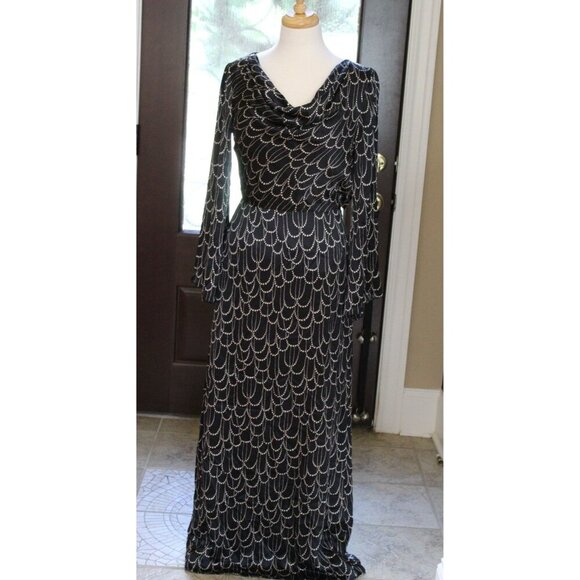 Trina Turk Daijah Silk Maxi Dress Size 4 Black Cowl Neck Luxe Bell Sleeve - Picture 2 of 6